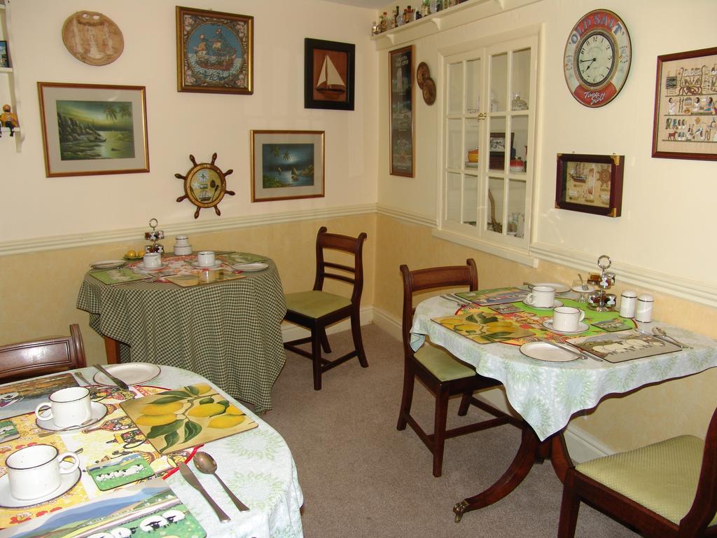 Hazels Roost Bed & Breakfast
